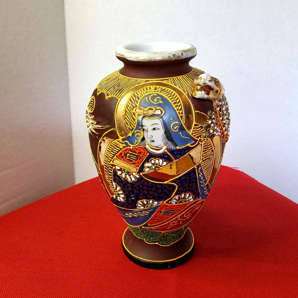 Vintage Japan moriage vase